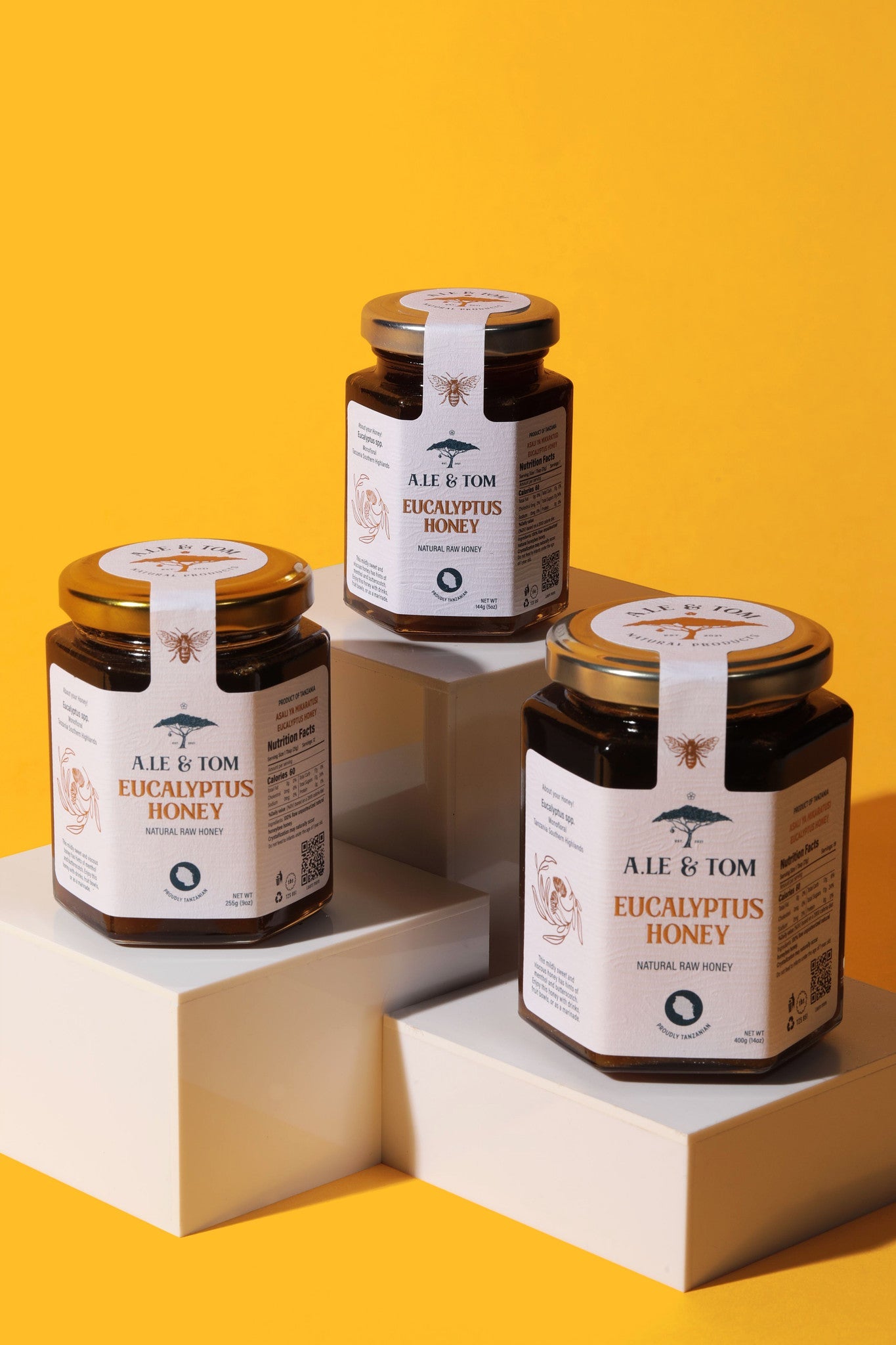 Eucalyptus Honey - A.LE & TOM - A.LE & TOM
Natural raw organic premium honey from Tanzania, East Africa. A.LE & TOM honey varieties are sustainably sourced honey from small scale beekeepers in Tanzania. Superfood honey with propolis, pollen, antioxidants, and royal jelly.